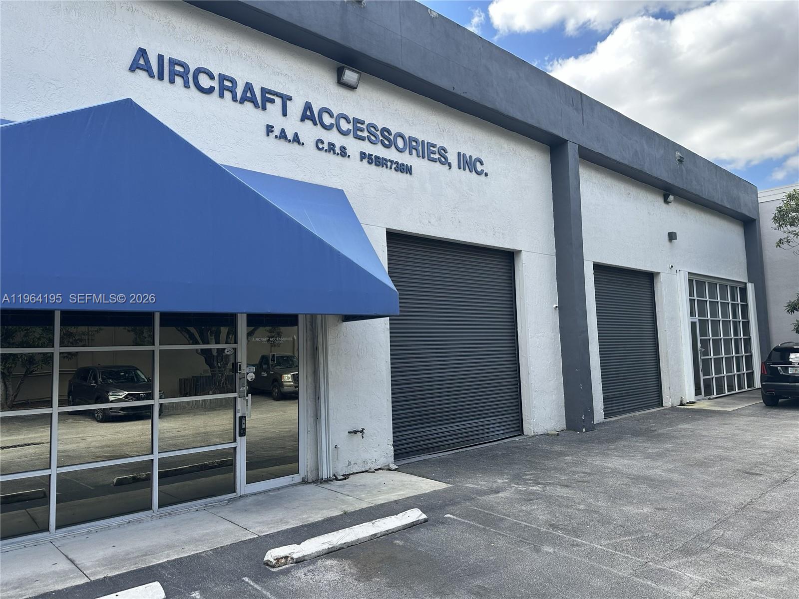 Bay 4  /   sq. ft. $ 2026-02-12 0 Photo