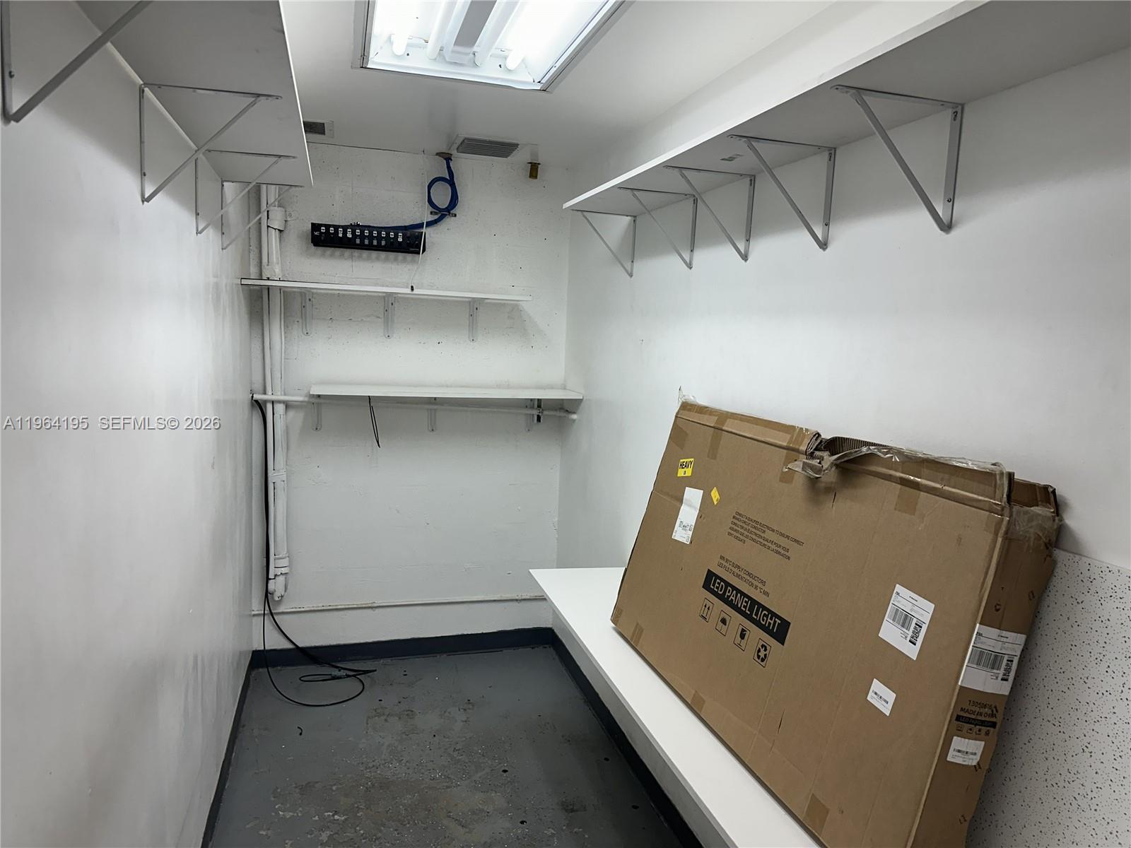 Bay 4  /   sq. ft. $ 2026-02-12 0 Photo