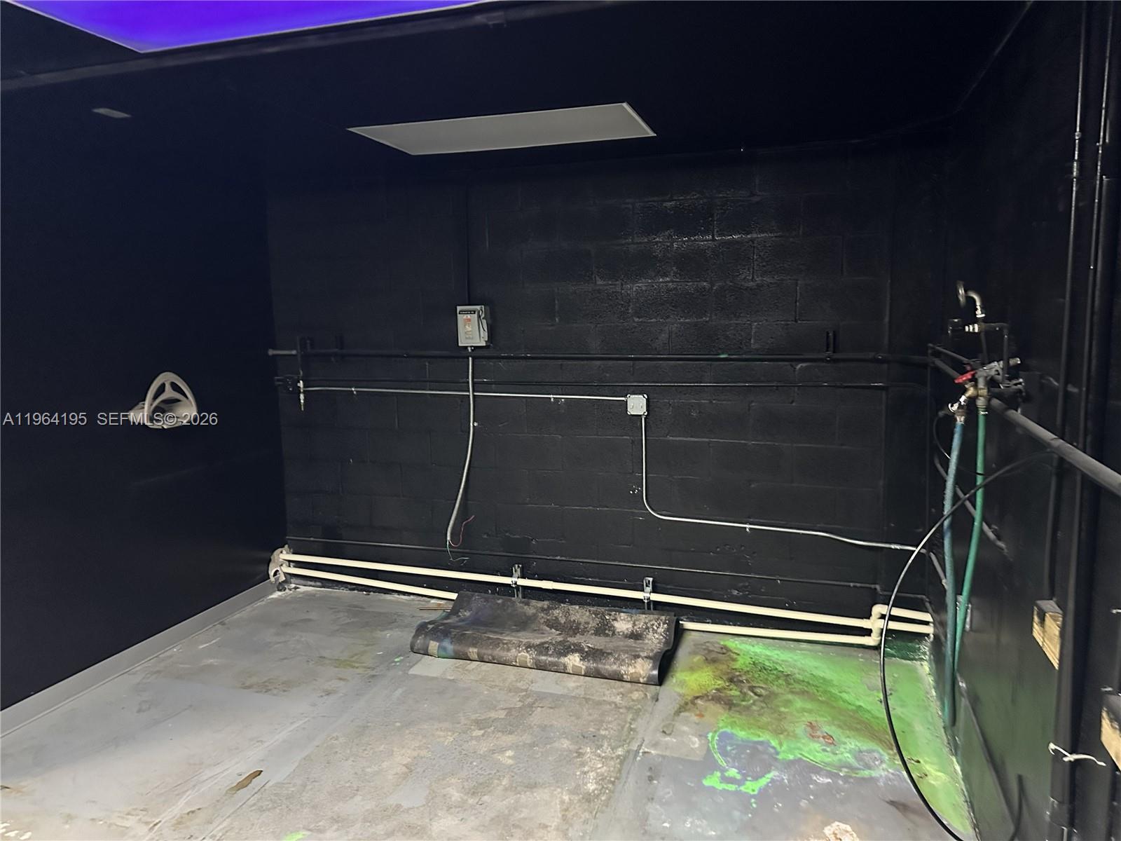 Bay 4  /   sq. ft. $ 2026-02-12 0 Photo