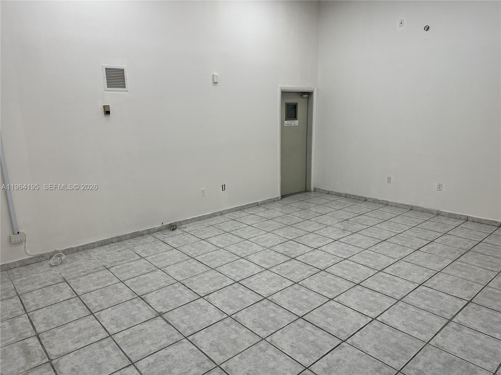 Bay 4  /   sq. ft. $ 2026-02-12 0 Photo