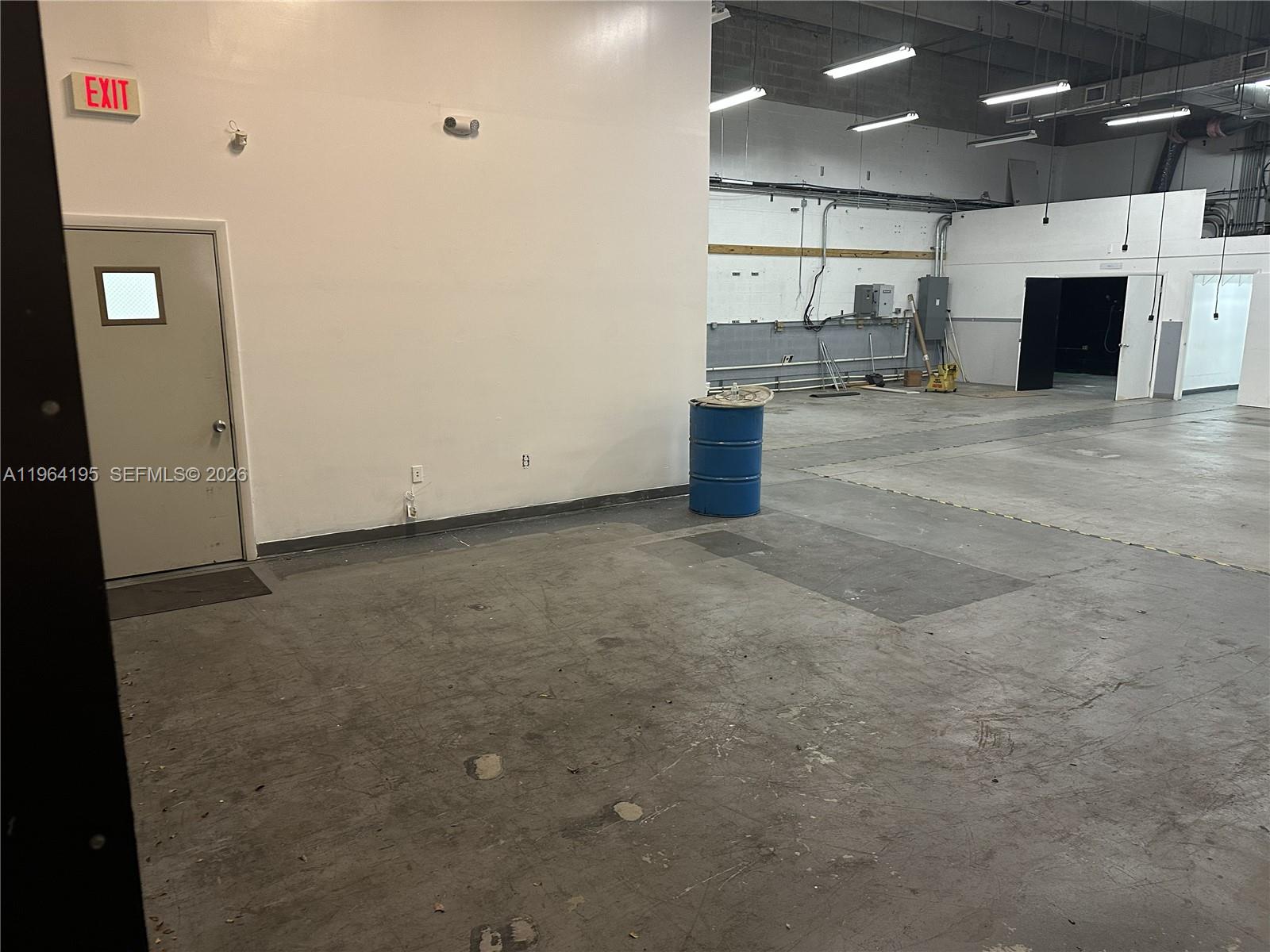 Bay 4  /   sq. ft. $ 2026-02-12 0 Photo