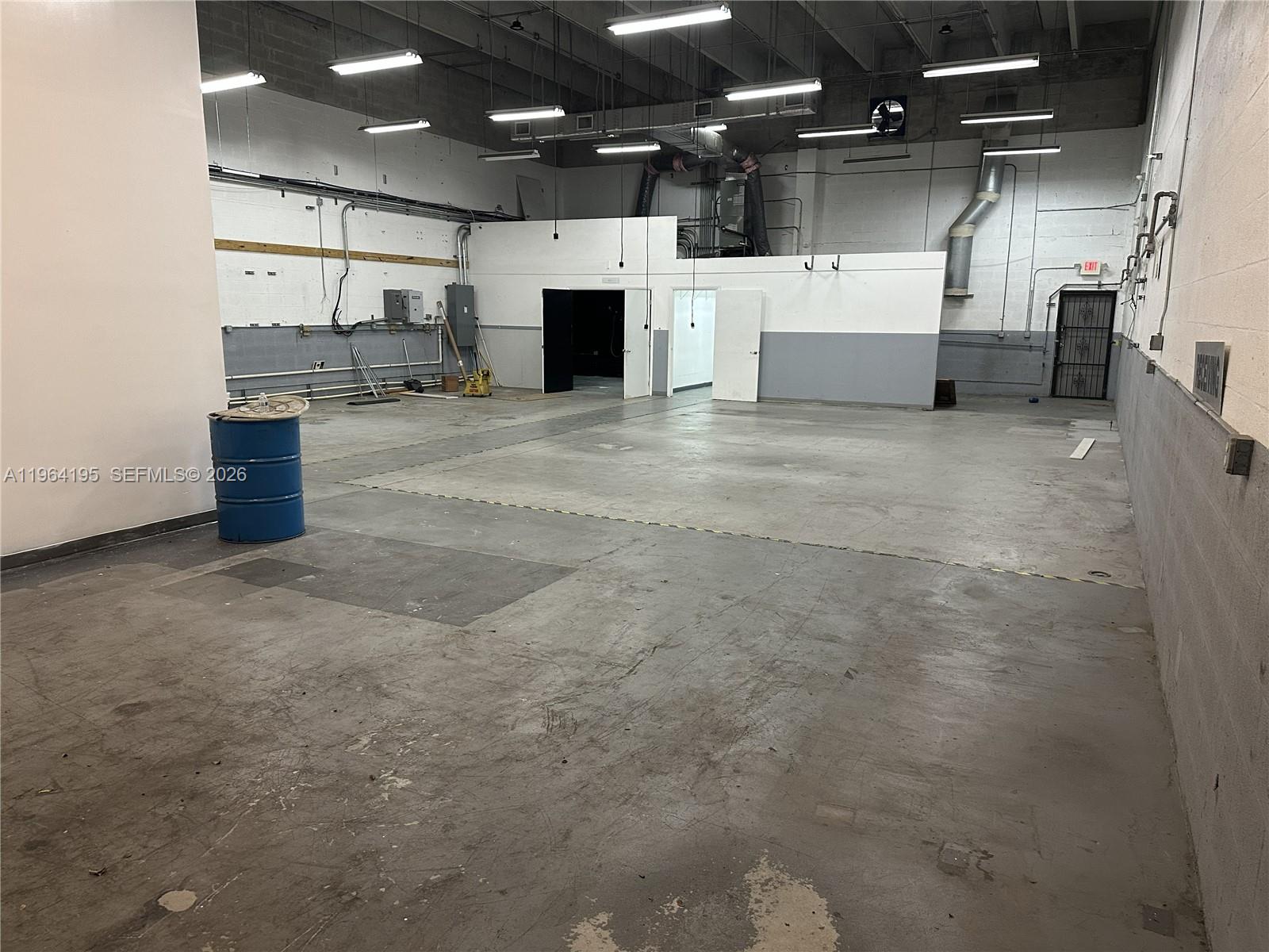 Bay 4  /   sq. ft. $ 2026-02-12 0 Photo