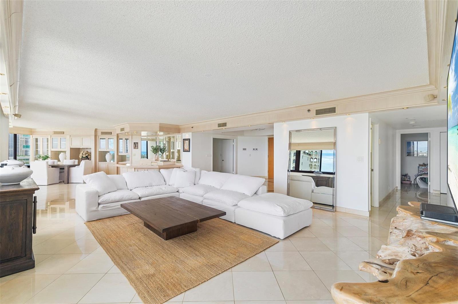 Photo of 20185 Country Club  #901, Aventura, Florida, 33180 - Living Room area