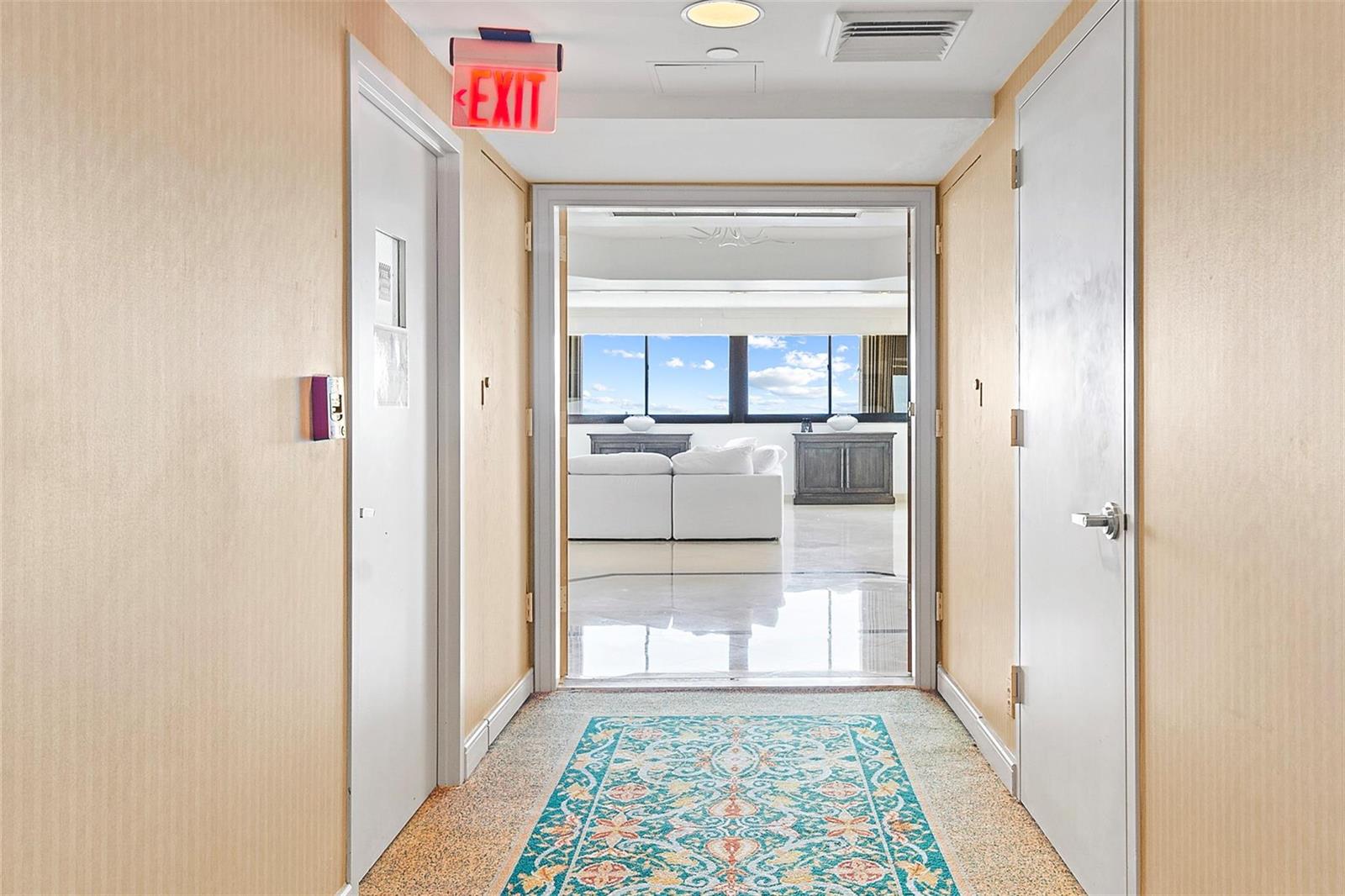 Photo of 20185 Country Club  #901, Aventura, Florida, 33180 - Double-door entry