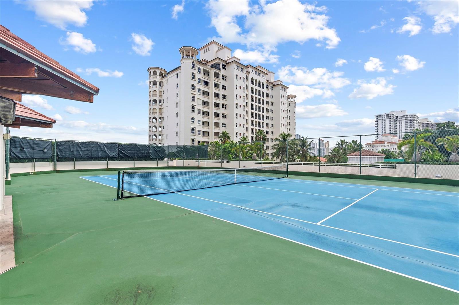 Photo of 20185 Country Club  #901, Aventura, Florida, 33180 - Tennis courts