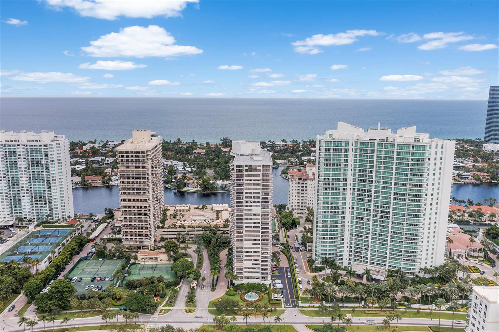 Photo of 20185 Country Club  #901, Aventura, Florida, 33180 - Easterly Drone views