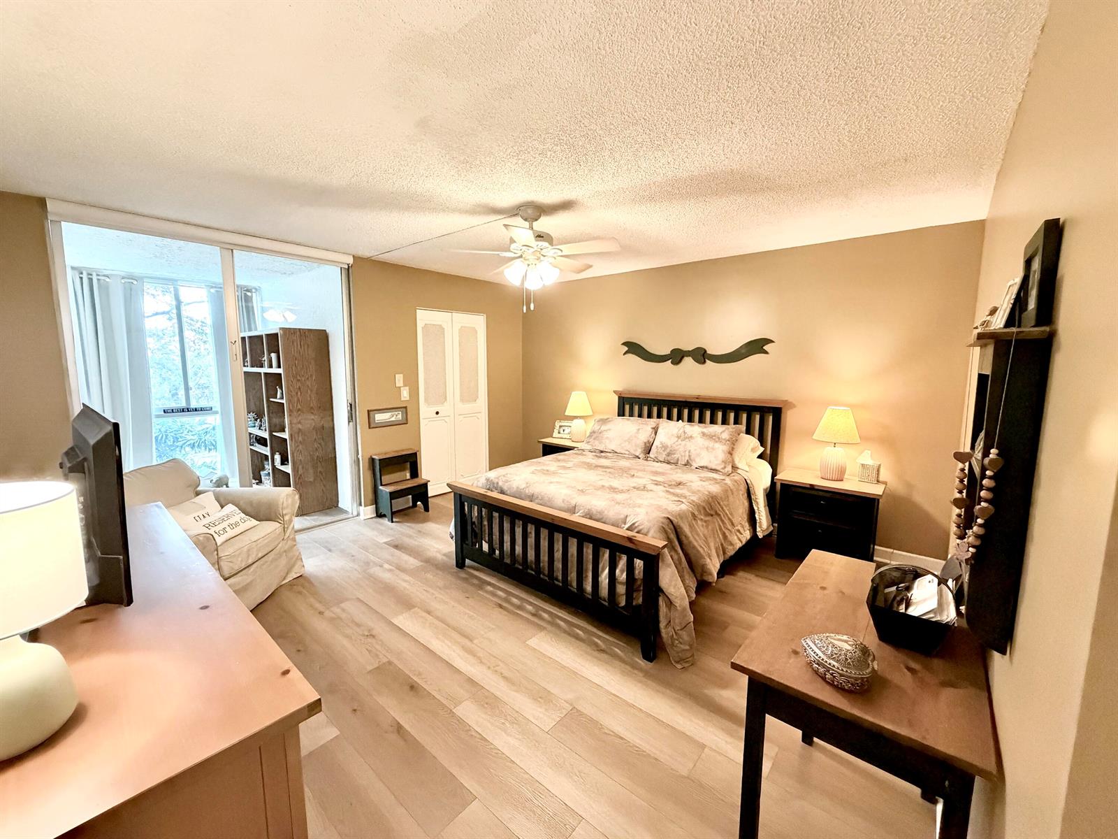 Ver detalles 204 1 / 2 960 sq. ft. $ 2026-03-13 0 foto
