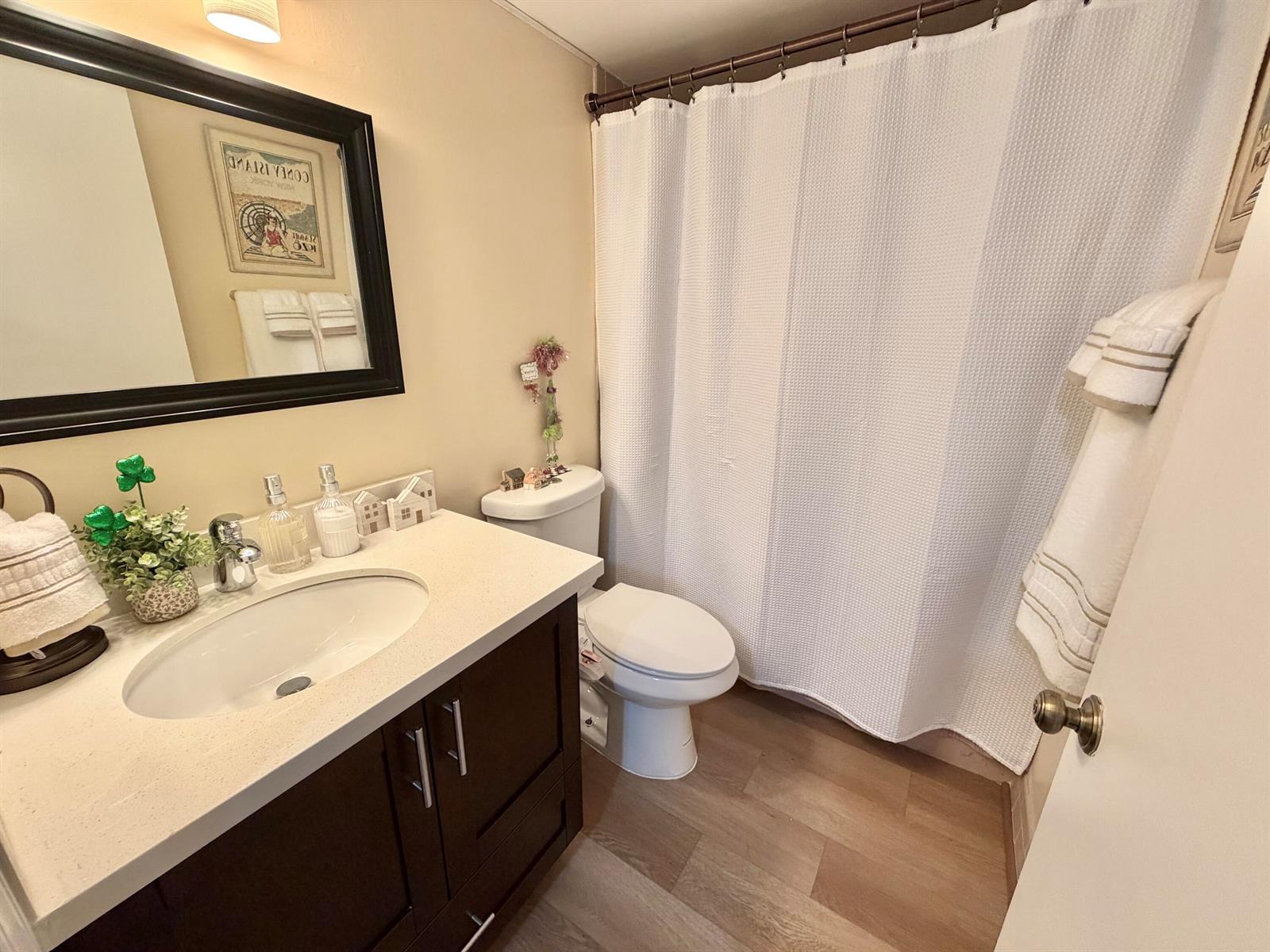 Ver detalles 204 1 / 2 960 sq. ft. $ 2026-03-13 0 foto