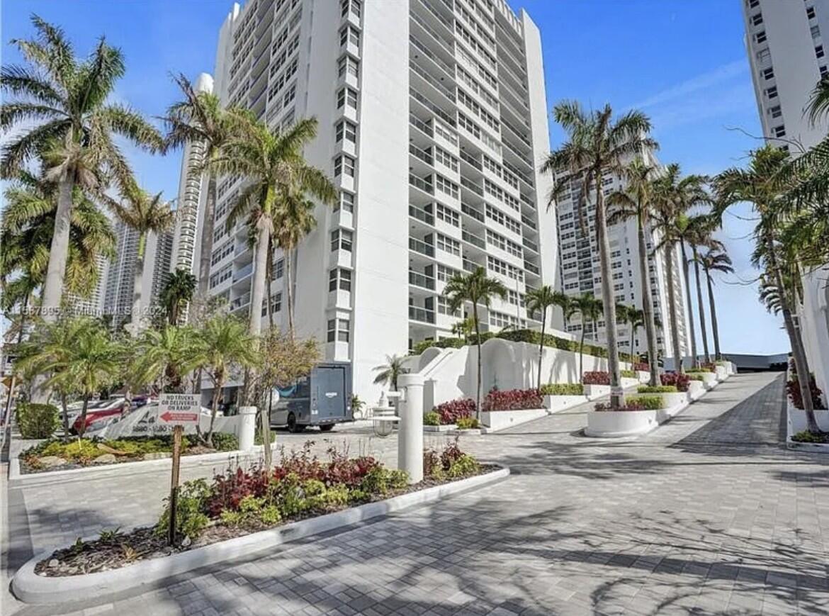 Photo of 1880 Ocean #308, Hallandale Beach, Florida, 33009 - EXTERIOR