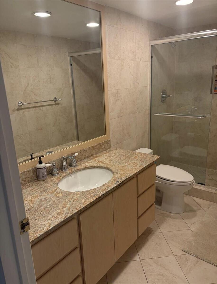 Photo of 1880 Ocean #308, Hallandale Beach, Florida, 33009 - HALLANDALE 4