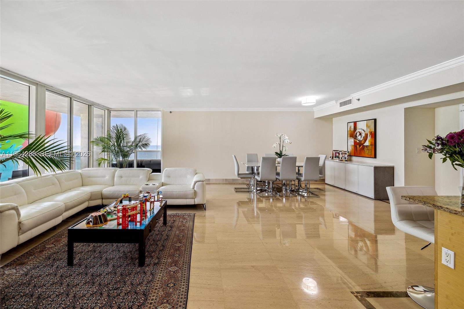 1010 2 / 2 1782 sq. ft. $ 2026-02-12 0 foto