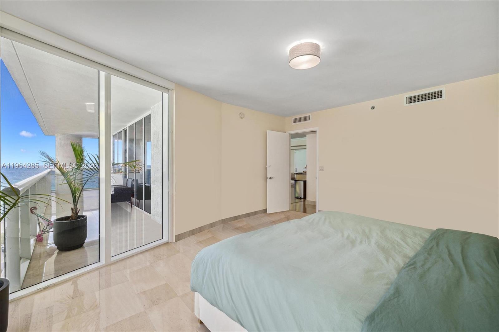 1010 2 / 2 1782 sq. ft. $ 2026-02-12 0 foto