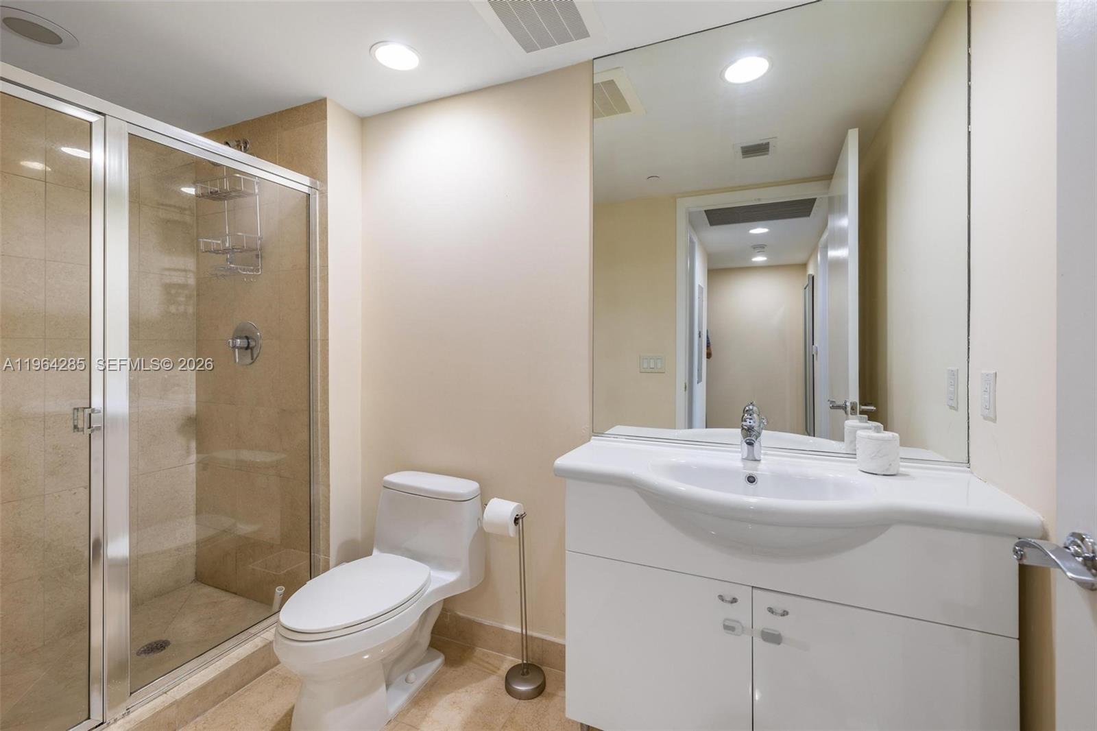 1010 2 / 2 1782 sq. ft. $ 2026-02-12 0 foto