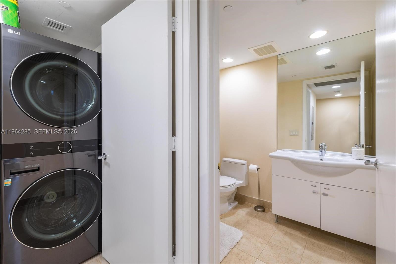 1010 2 / 2 1782 sq. ft. $ 2026-02-12 0 foto