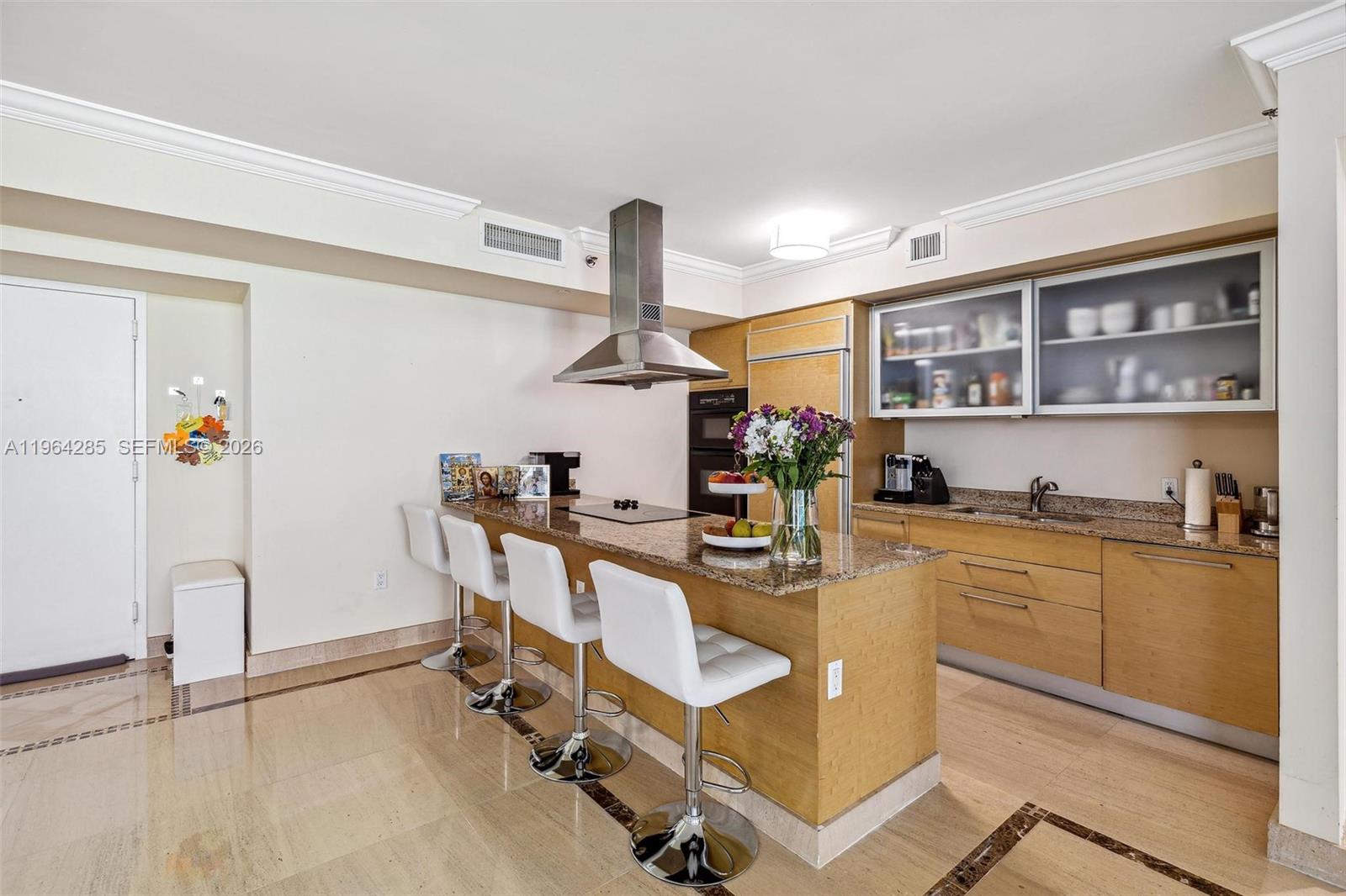 1010 2 / 2 1782 sq. ft. $ 2026-02-12 0 foto