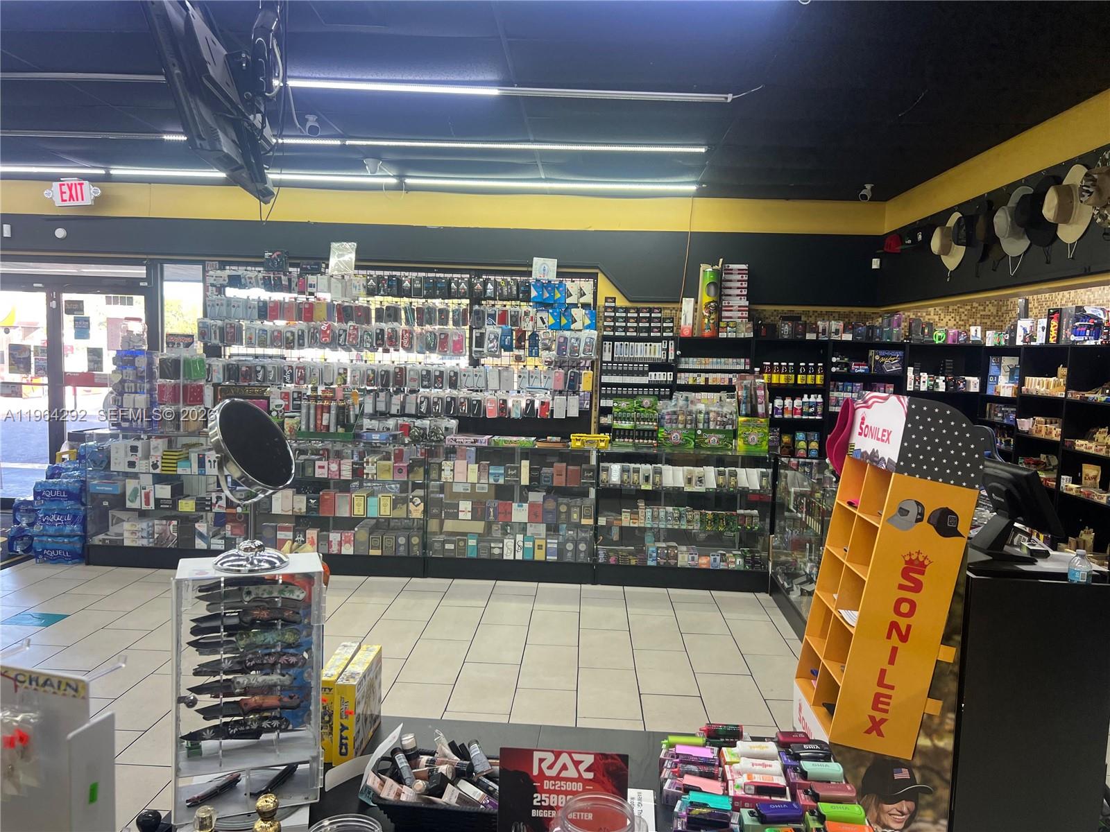   /   sq. ft. $ 2026-04-07 0 foto