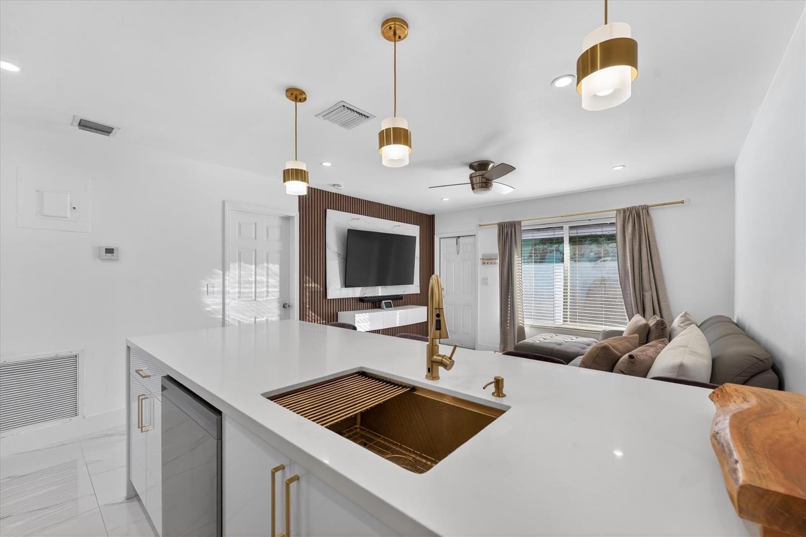   / 0 1500 sq. ft. $ 2026-04-13 0 foto