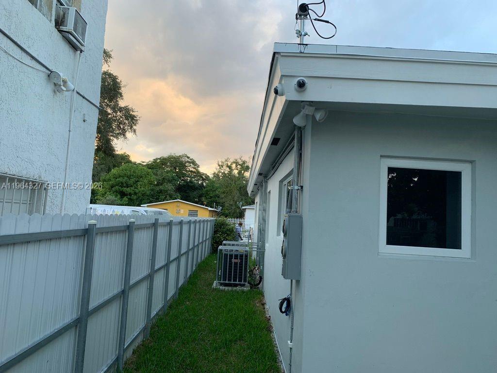   /  1323 кв.футов $ 2026-02-12 0 Фото