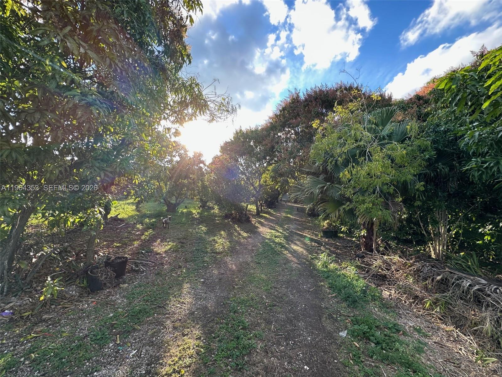   /   sq. ft. $ 2026-02-12 0 foto