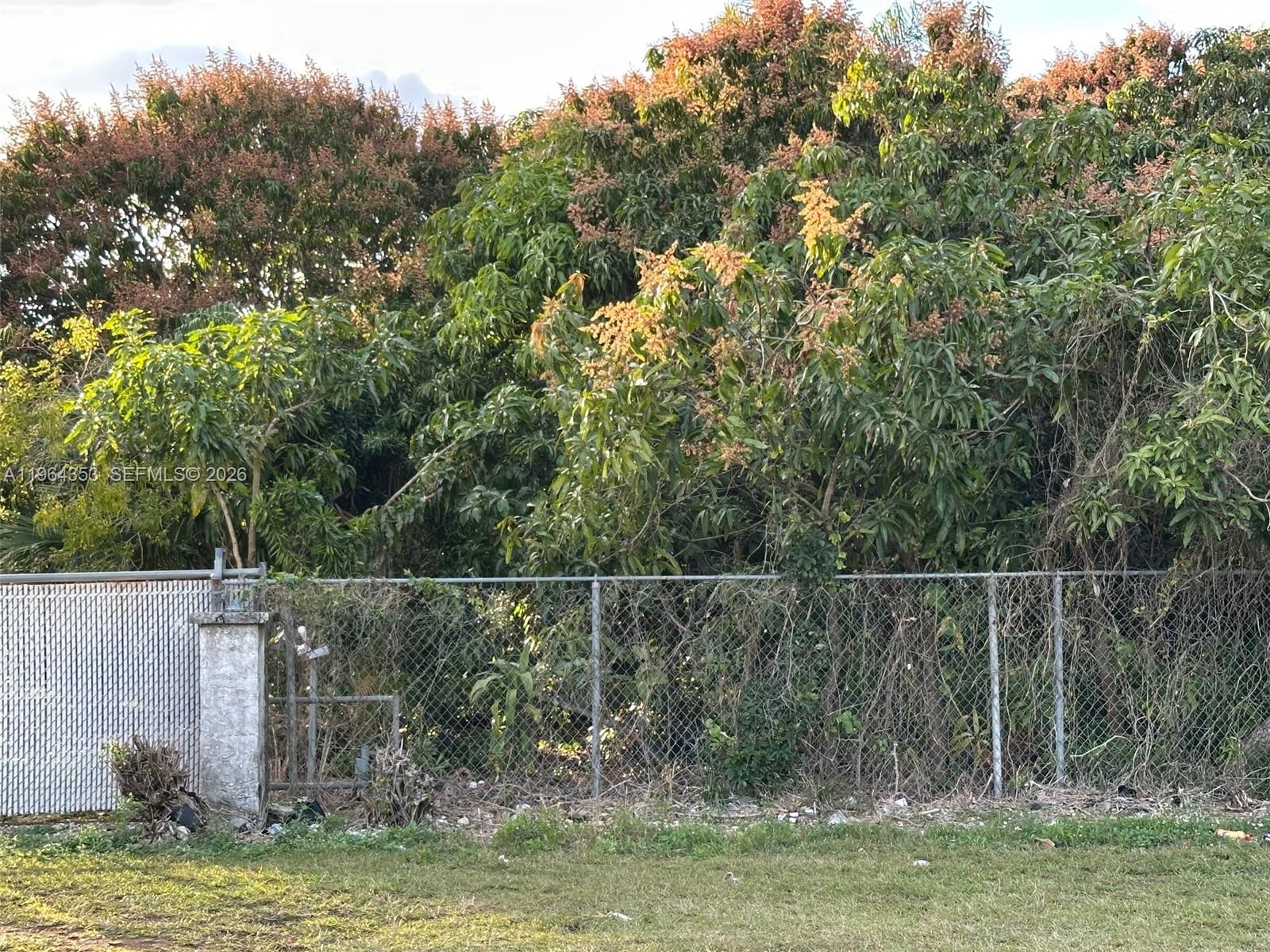   /   sq. ft. $ 2026-02-12 0 foto