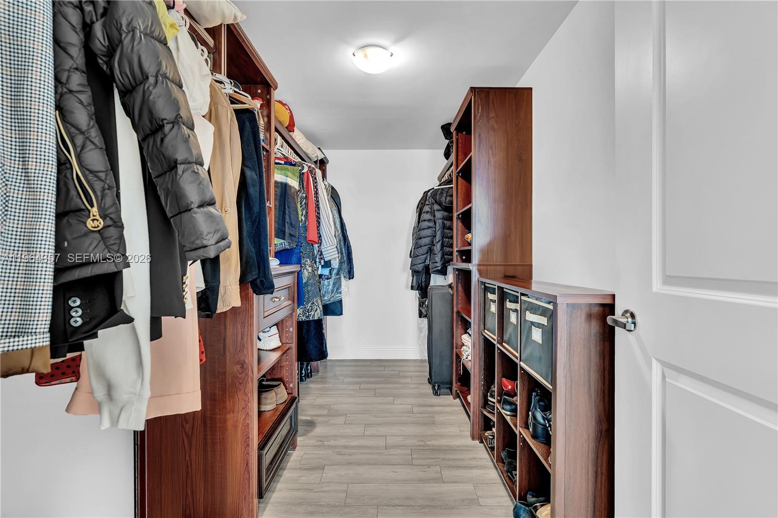 Photo of 400 Sunny Isles Blvd  #907, Sunny Isles Beach, Florida, 33160 - 