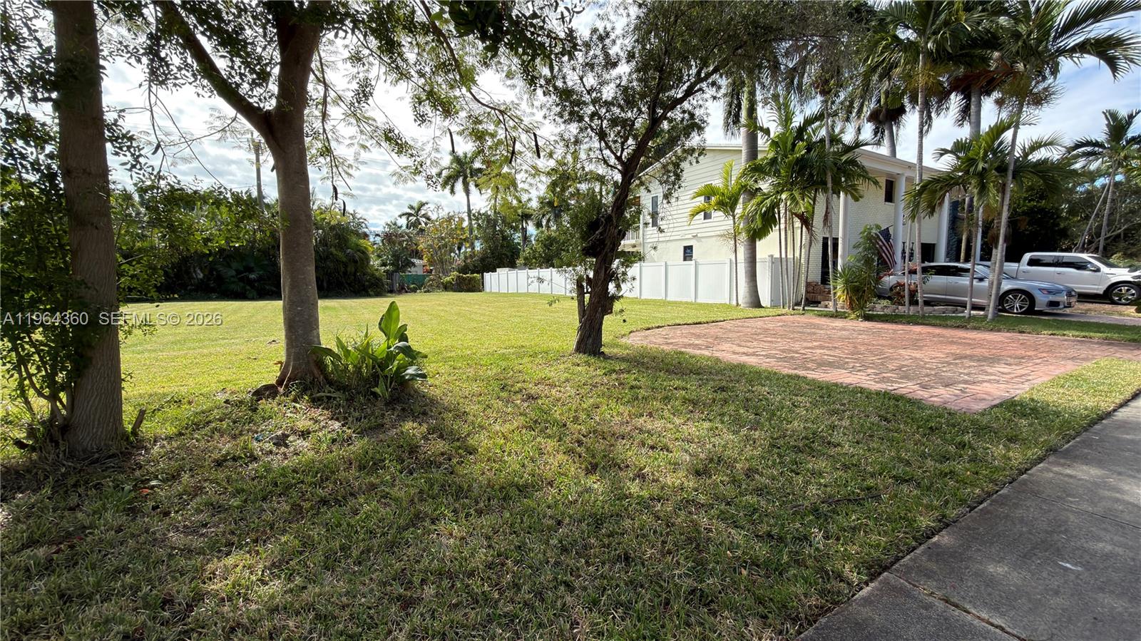 See details / sq. ft. $ 2026-02-12 0 Photo