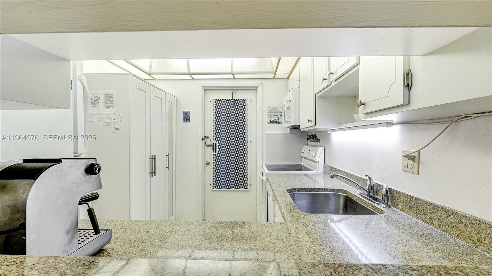 See details 103 2 / 2 899 sq. ft. $ 2026-02-12 0 Photo