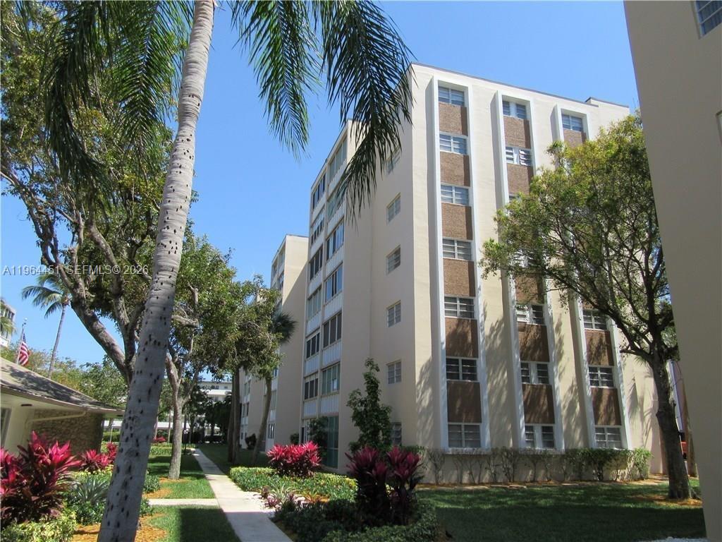 Photo of 609 14th Ave  #706, Hallandale Beach, Florida, 33009 - 