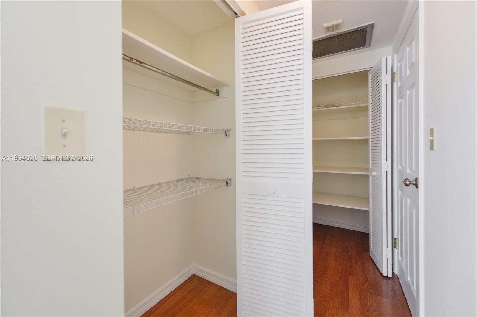 9C 1 / 2 870 sq. ft. $ 2026-02-12 0 Photo