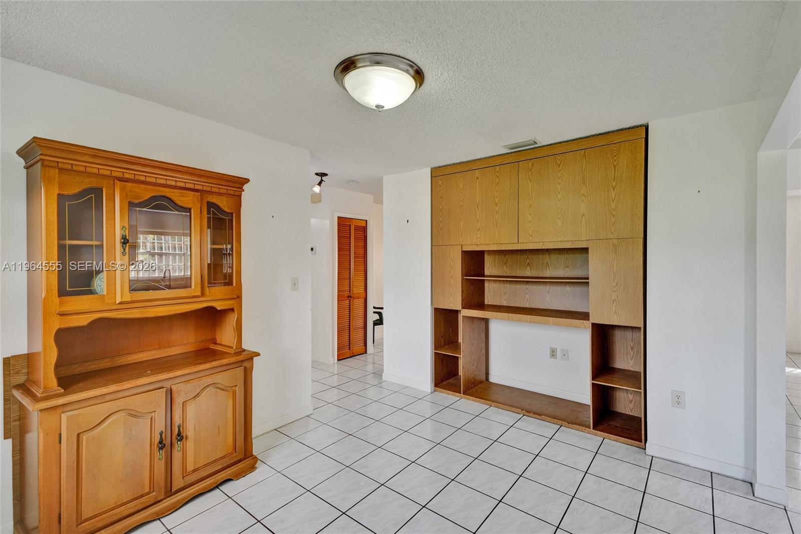 Подробнее / кв.футов $ 2026-02-12 0 Фото