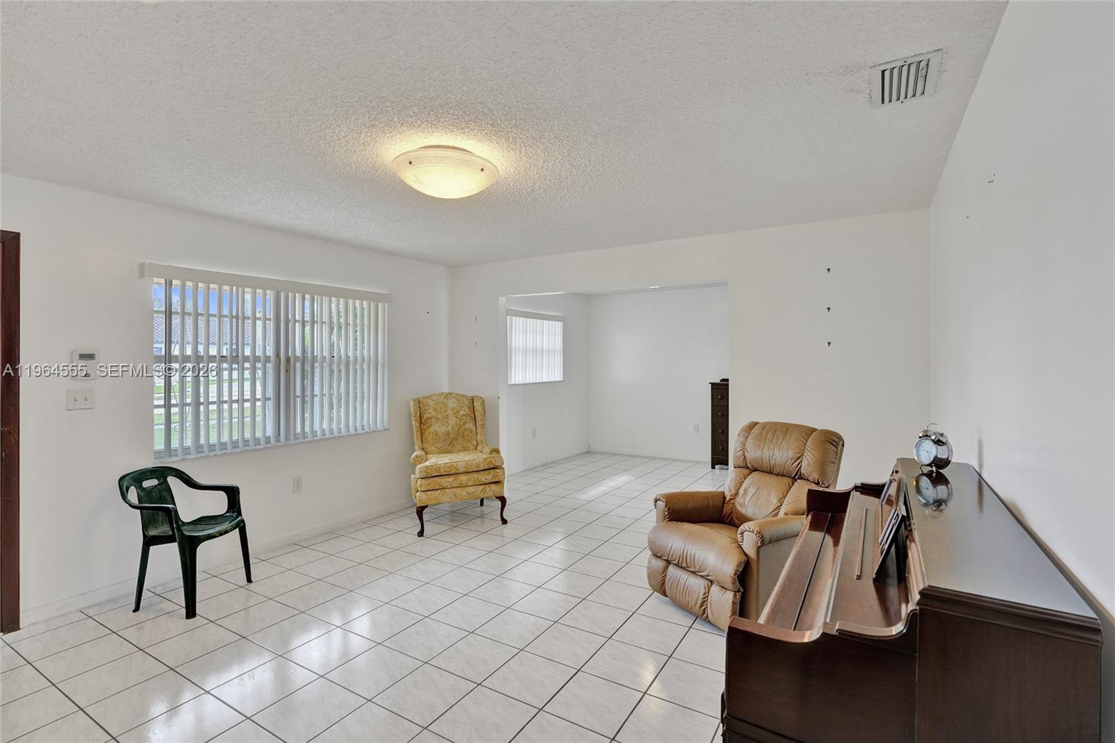 Подробнее / кв.футов $ 2026-02-12 0 Фото