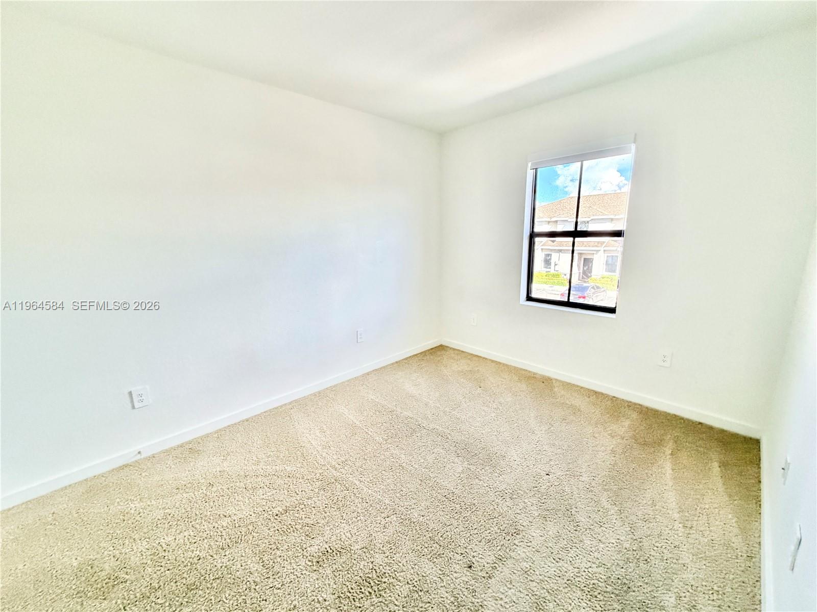 See details 442 3 / 3 1428 sq. ft. $ 2026-07-14 0 Photo