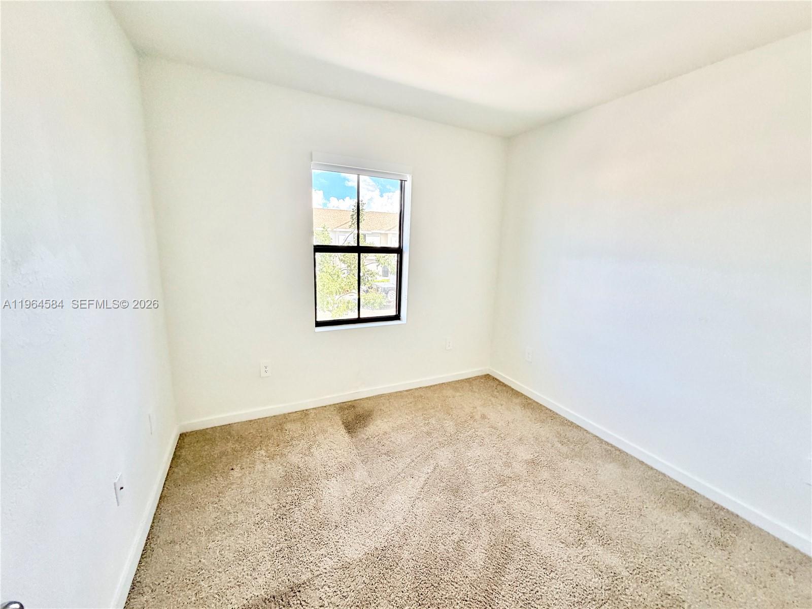 See details 442 3 / 3 1428 sq. ft. $ 2026-07-14 0 Photo