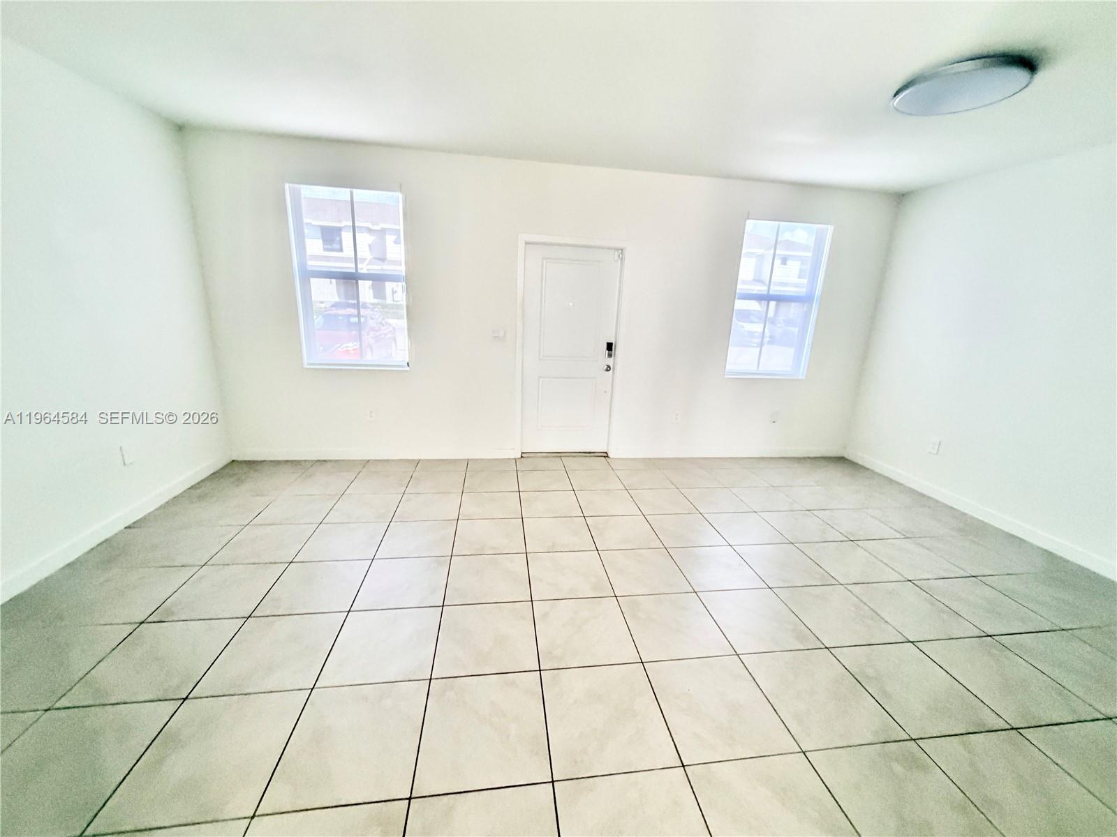 See details 442 3 / 3 1428 sq. ft. $ 2026-07-14 0 Photo
