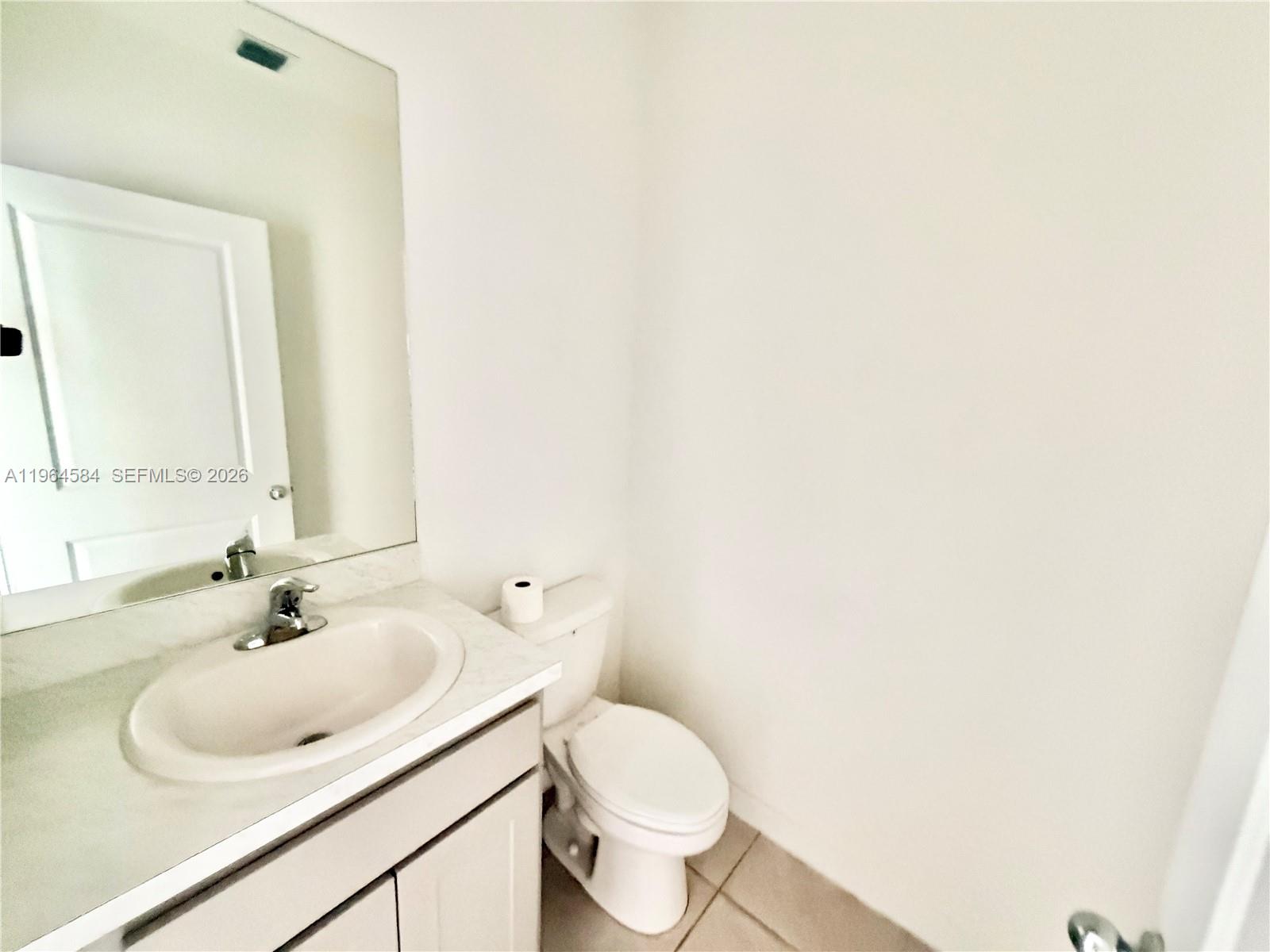 See details 442 3 / 3 1428 sq. ft. $ 2026-07-14 0 Photo