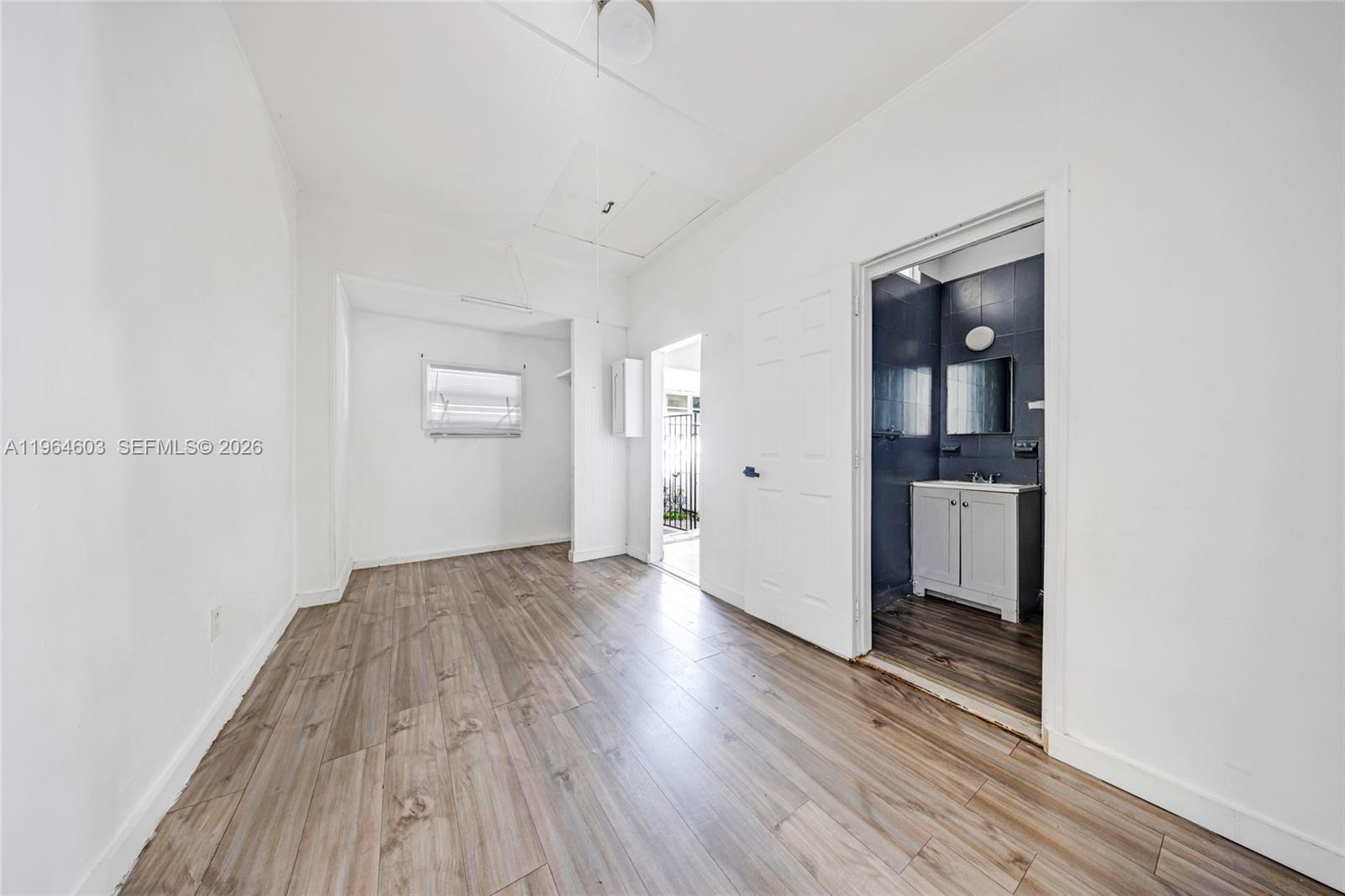 See details / 1950 sq. ft. $ 2026-02-21 0 Photo