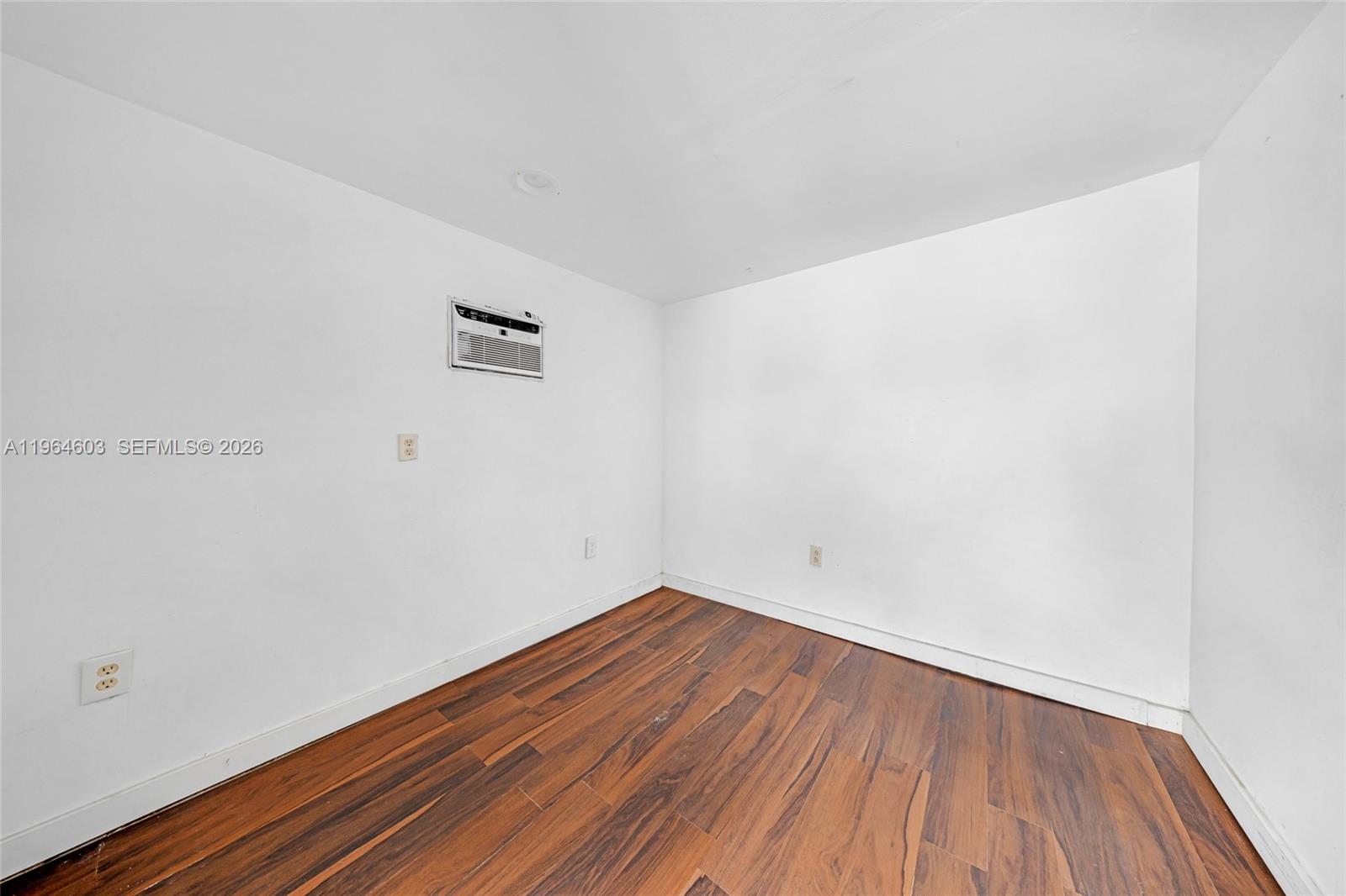 See details / 1950 sq. ft. $ 2026-02-21 0 Photo