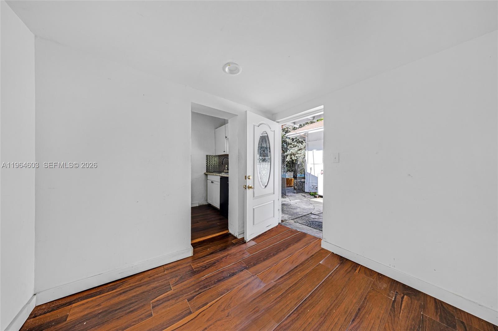 See details / 1950 sq. ft. $ 2026-02-21 0 Photo