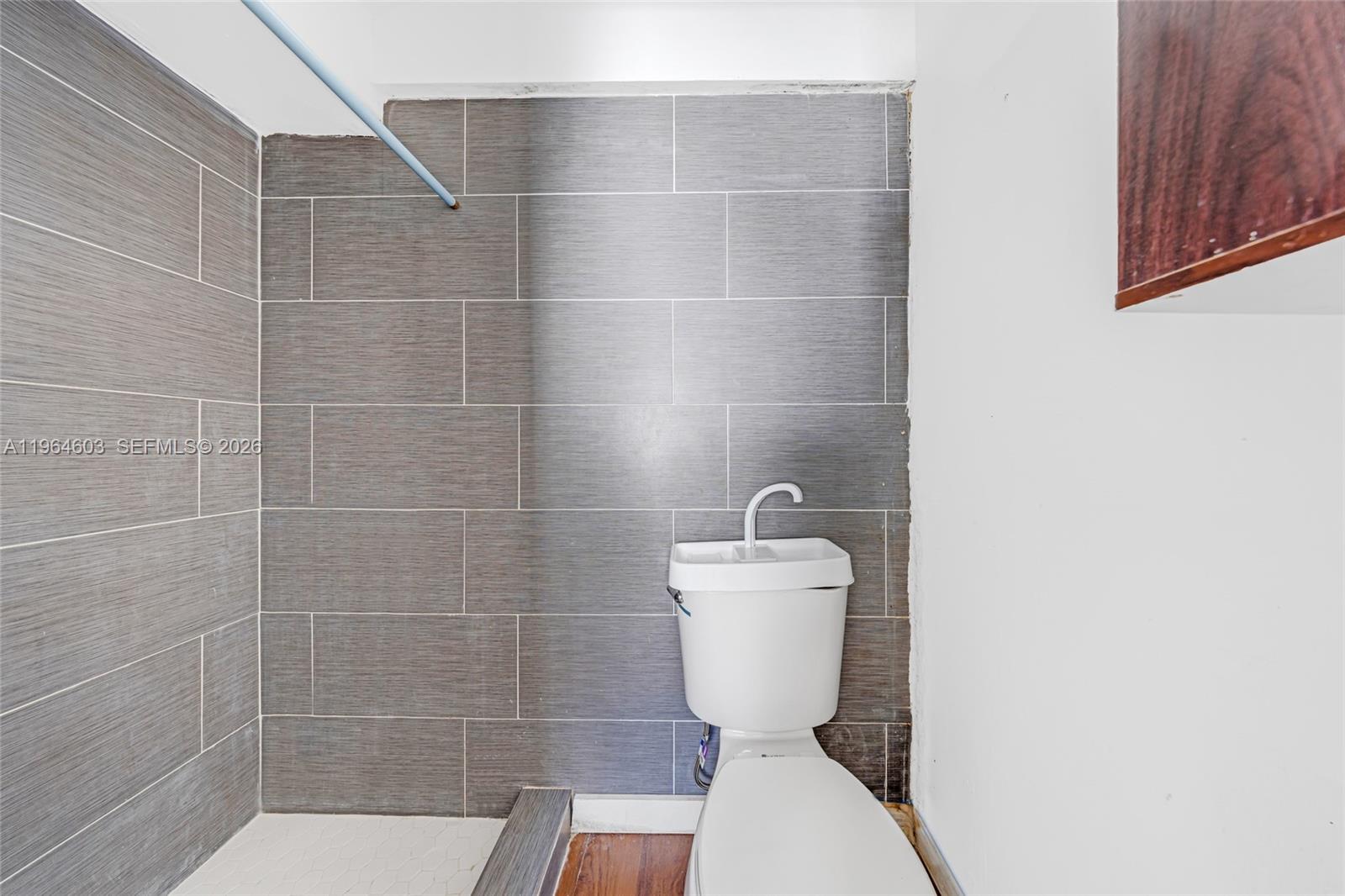 See details / 1950 sq. ft. $ 2026-02-21 0 Photo