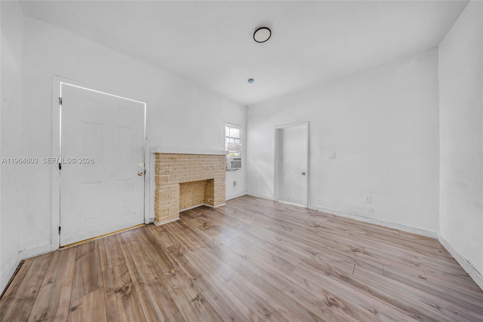 See details / 1950 sq. ft. $ 2026-02-21 0 Photo