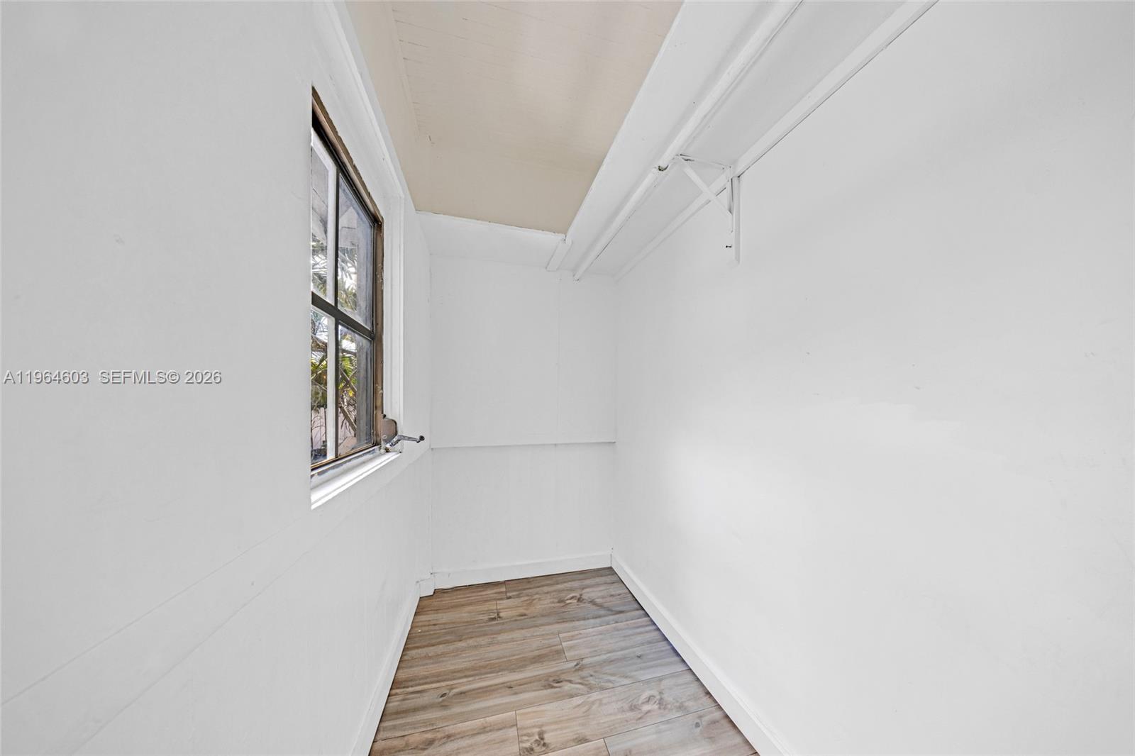 See details / 1950 sq. ft. $ 2026-02-21 0 Photo