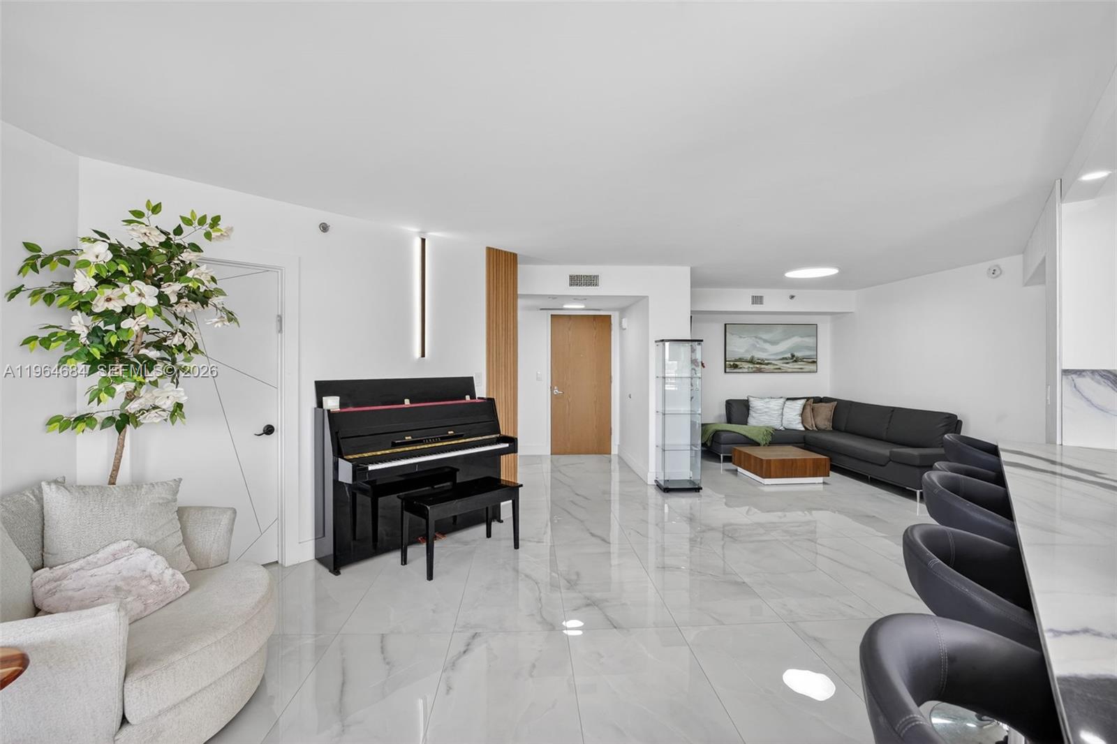 1710 2 / 2 1300 sq. ft. $ 2026-02-12 0 foto