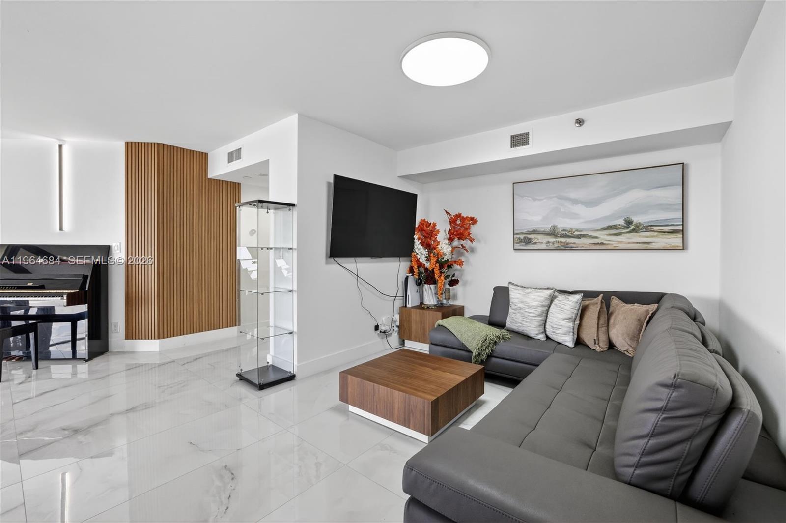 1710 2 / 2 1300 sq. ft. $ 2026-02-12 0 foto