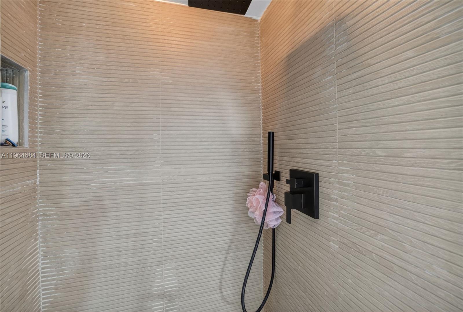 1710 2 / 2 1300 sq. ft. $ 2026-02-12 0 foto