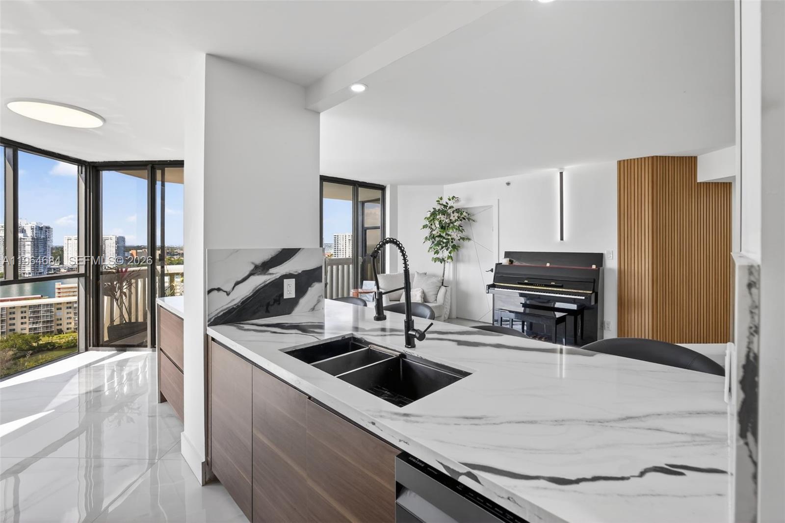 1710 2 / 2 1300 sq. ft. $ 2026-02-12 0 foto