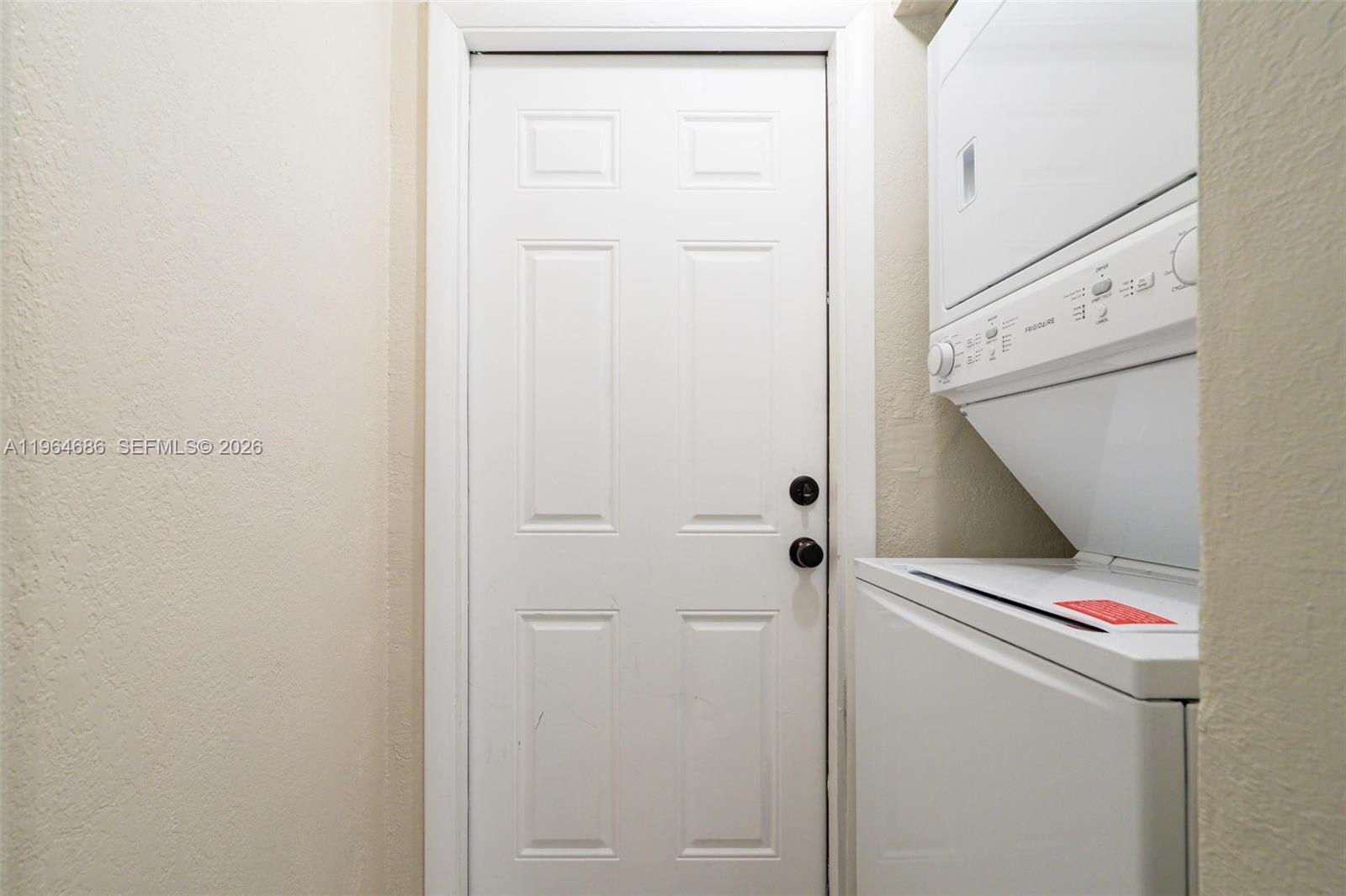   /  3284 sq. ft. $ 2026-02-12 0 Photo