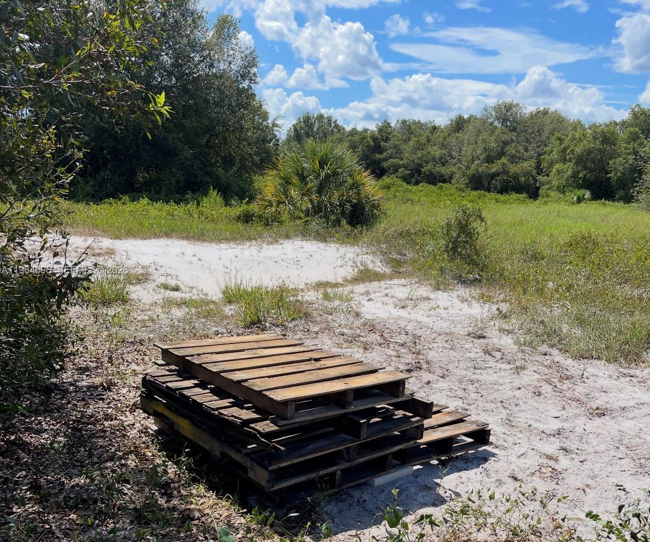 Ver detalles / sq. ft. $ 2026-02-12 0 foto