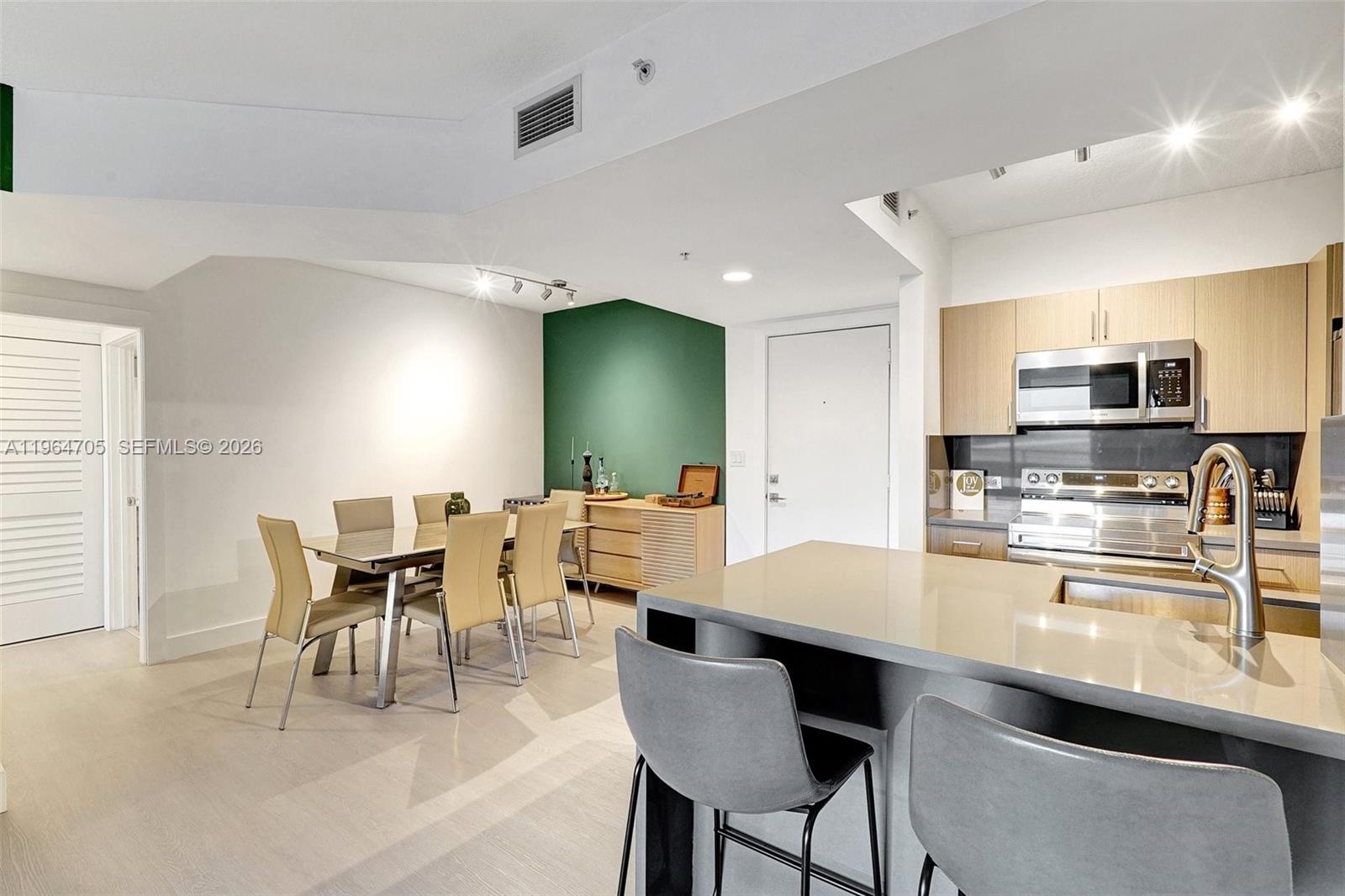 Photo of 18800 29th Ave  #517, Aventura, Florida, 33180 - 