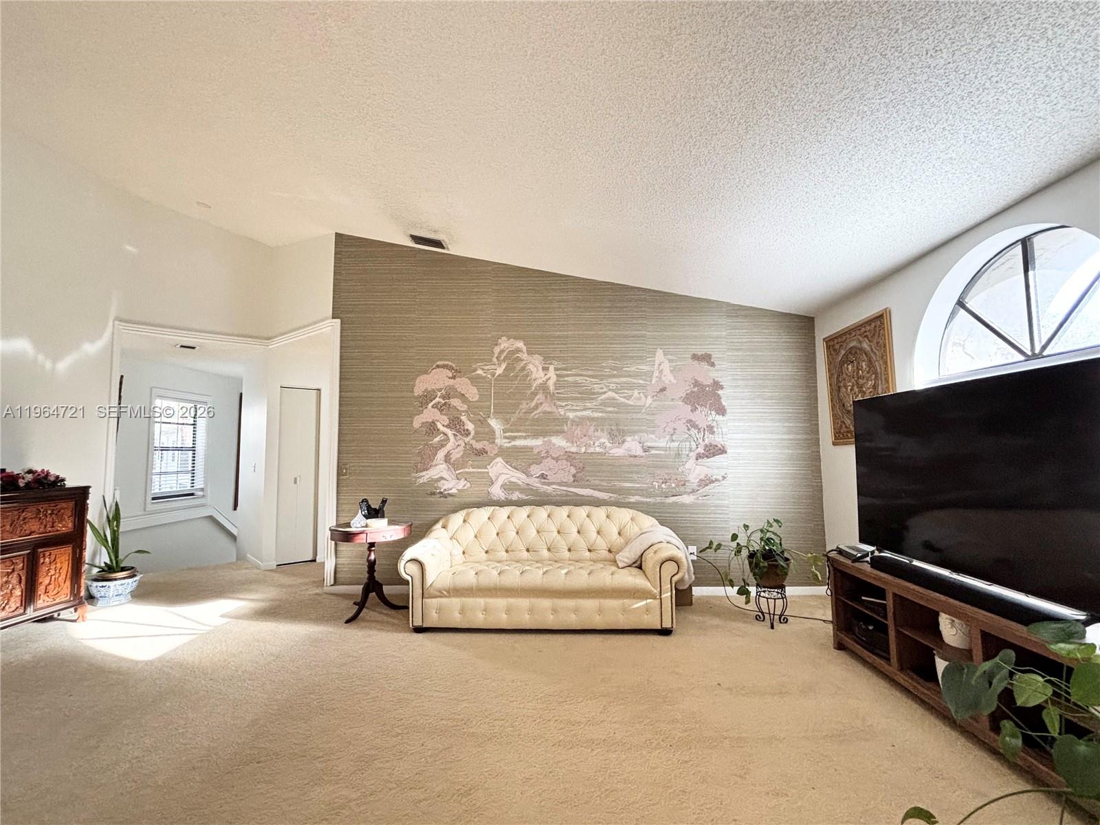 See details H 3 / 2 1692 sq. ft. $ 2026-06-03 0 Photo