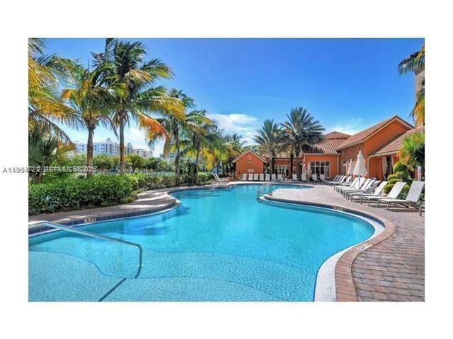 Photo of 3330 190th St  #1117, Aventura, Florida, 33180 - 